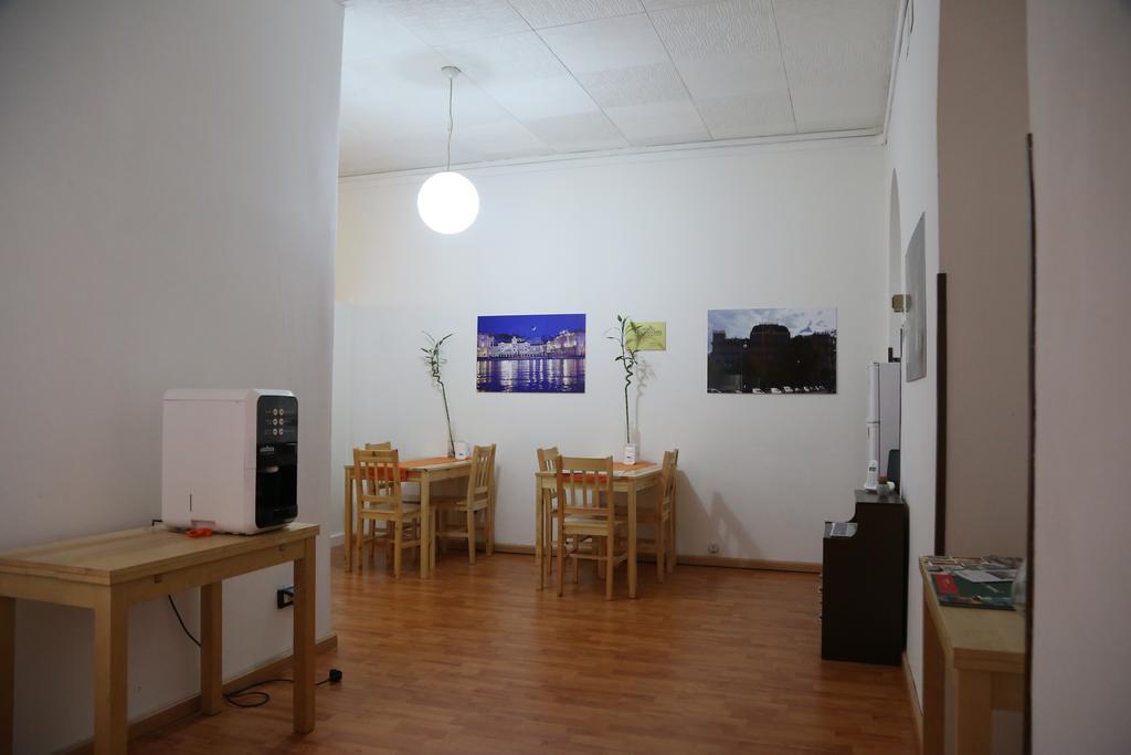 B&B Porto Vecchio Rooms - Stazione Centrale Trieste Bagian luar foto